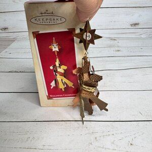 Hallmark Keepsake‎ Ornament 2002 Worldwide Celebration Christmas Metal Vtg